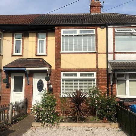Entire Residential Property With Parking Kingston upon Hull Exterior photo
